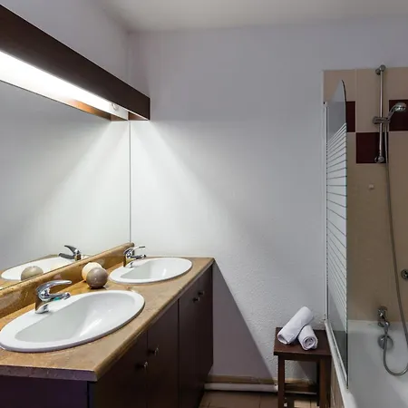 Cosy Wellness Retreat With Balcony Appartement *