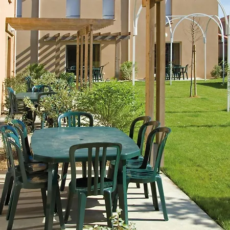 Cosy Wellness Retreat With Balcony