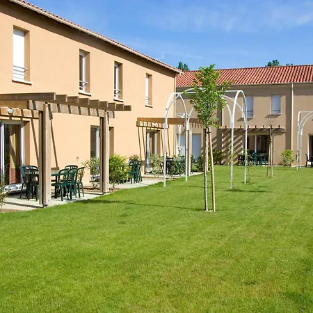 Cosy Wellness Retreat With Balcony Appartement